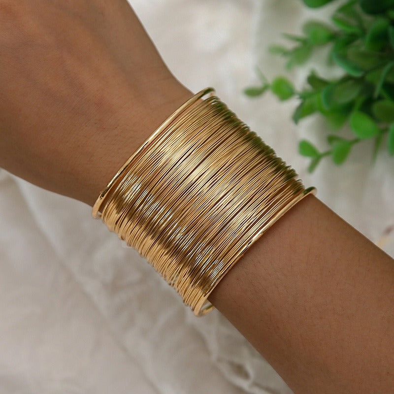 Nadine – Goldene Vintage-Armband