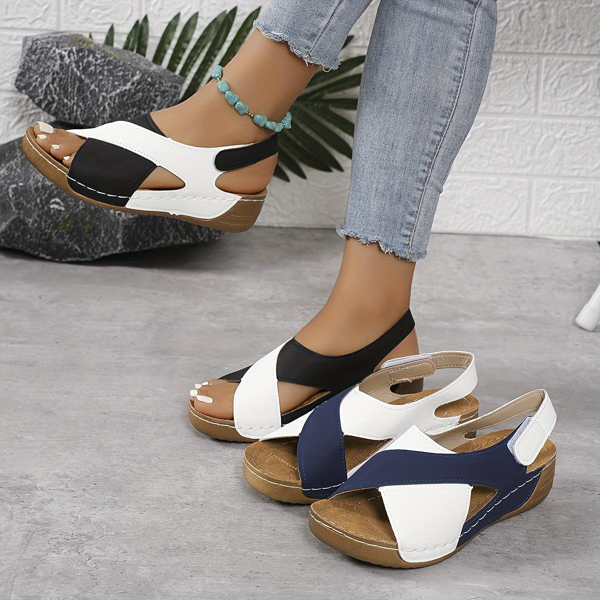 Laura - Sandalen mit Kreuzriemen