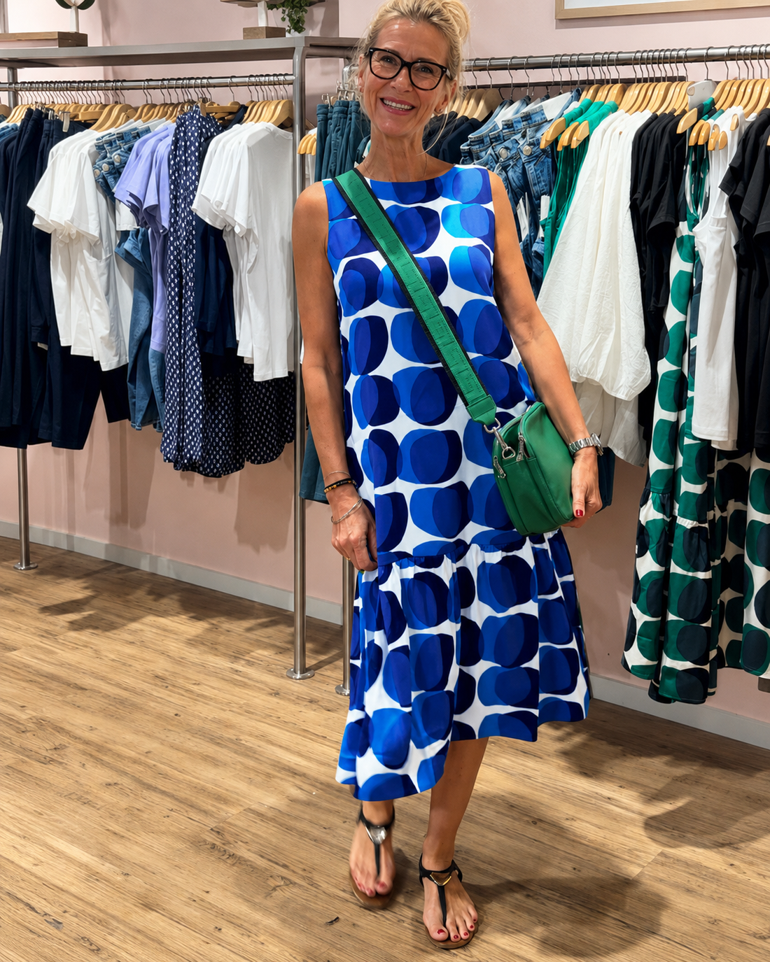 Karleshia - Lässiges Midikleid mit Rundhalsausschnitt