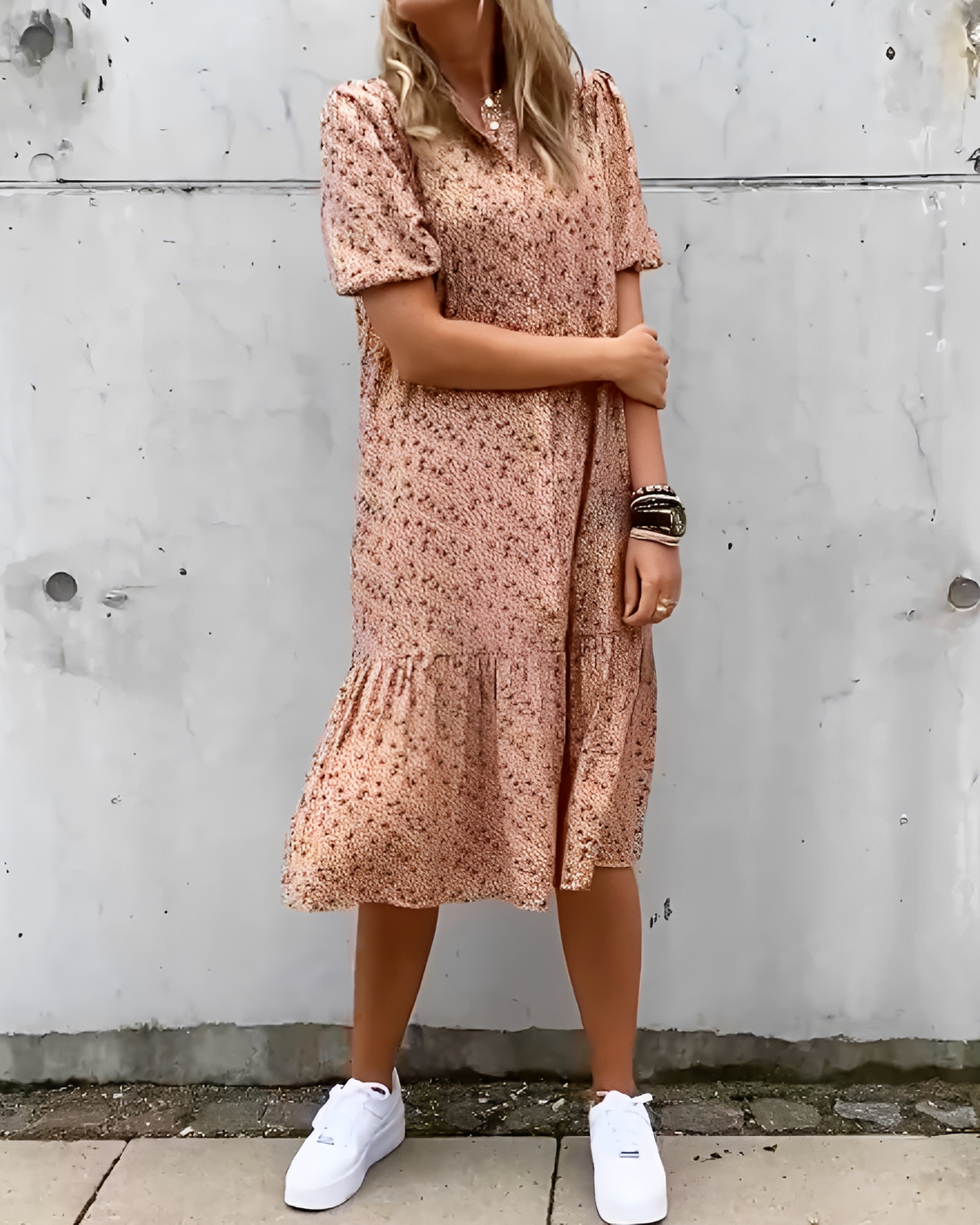 Rhiannon - Stilvolles V-Ausschnitt Midi Kleid