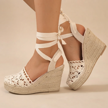 Jeanede - Elegante Sandalen mit Keilabsatz und Schnürung