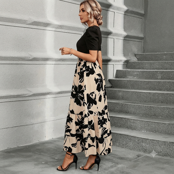 Astrid - Elegantes Kleid mit Blumenmuster
