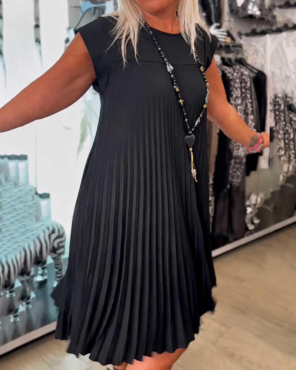 Angélique - Lässiges Plissiertes Kleid