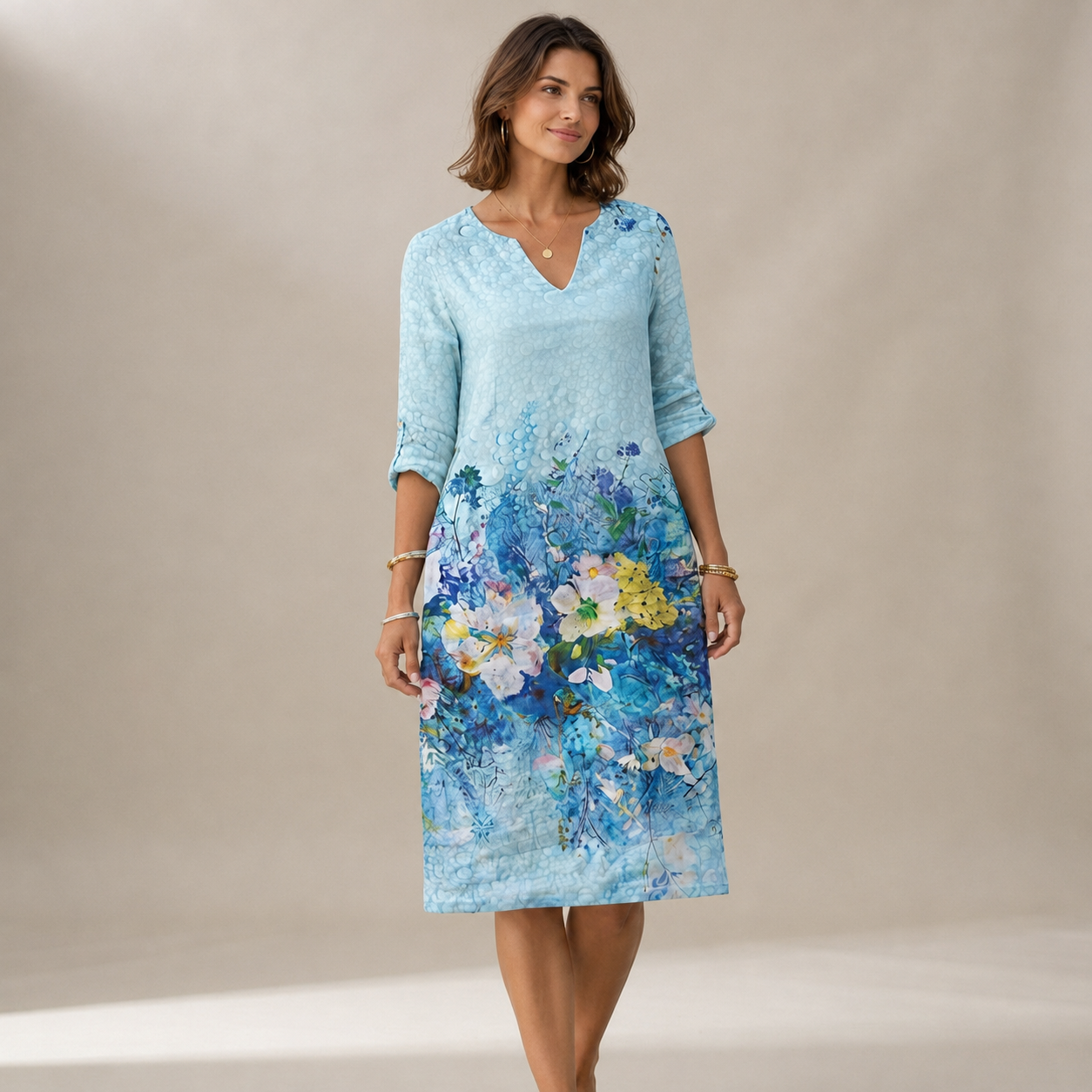Ninna - Elegantes und vorteilhaftes Kleid mit V-Ausschnitt