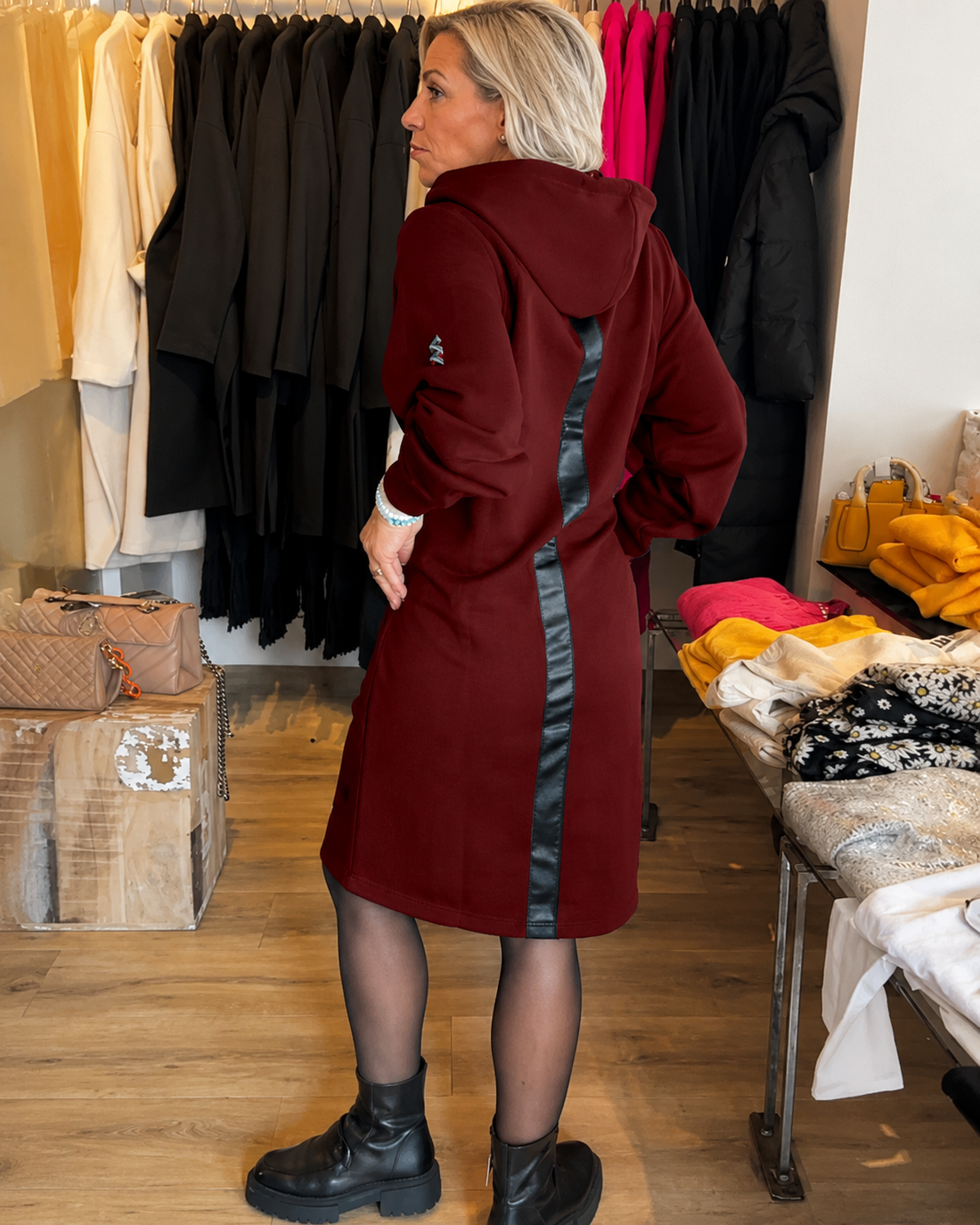 Annette - Chic Kapuzenkleid