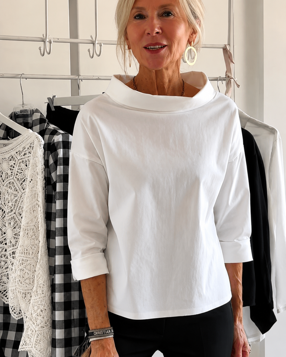 Elone - Stilvolle weite Bluse mit Kragen
