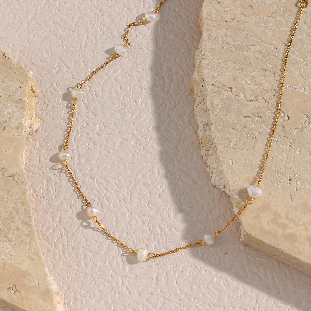 Goldenes Perlenhalsband - Alltags-Halskette