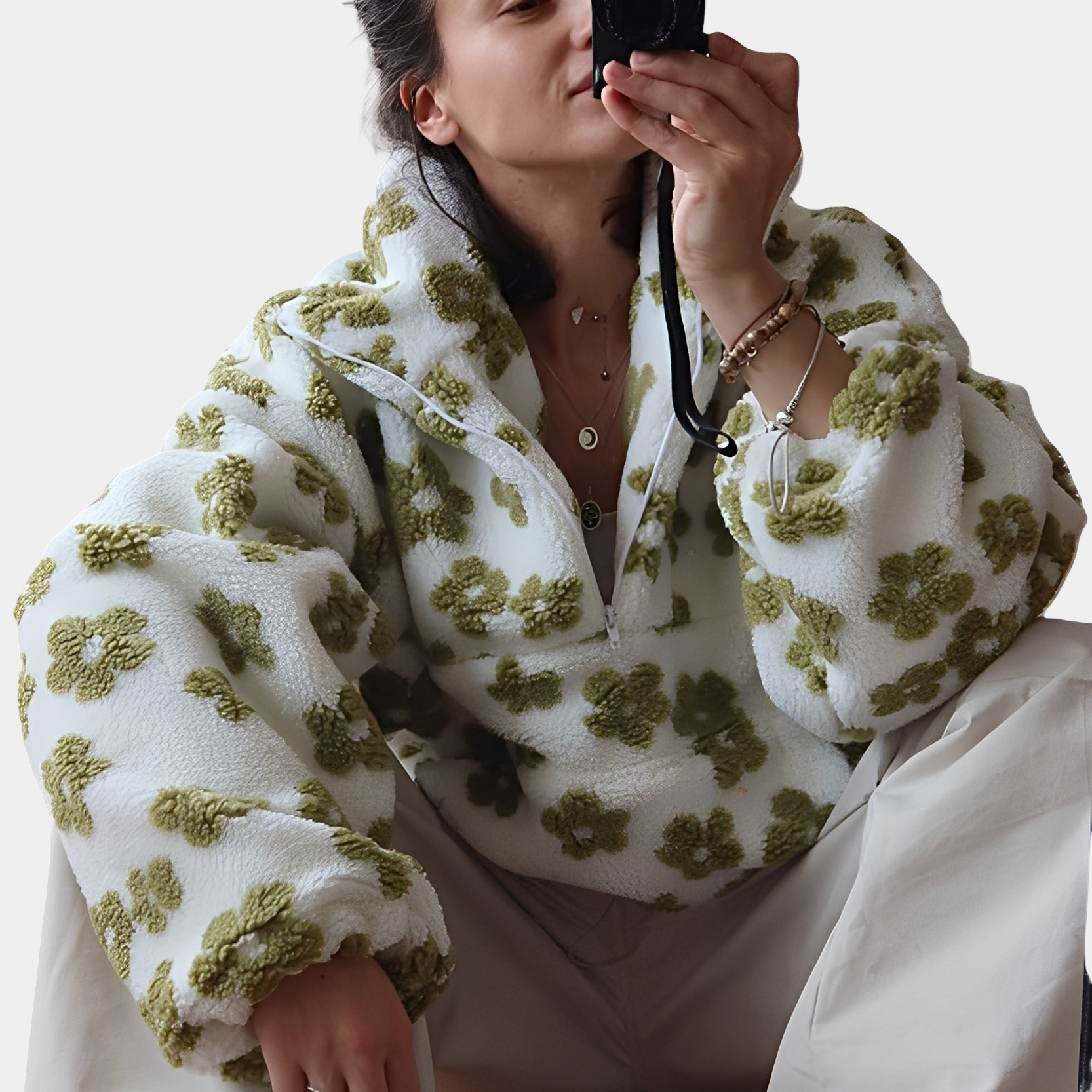 Elizabeth - Zeitgemäßer Pulli mit Blumendekor