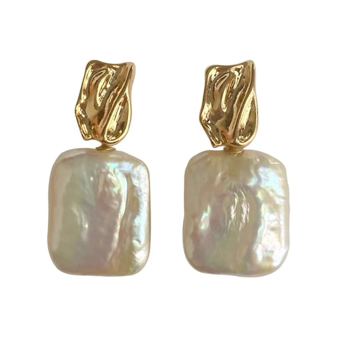 Aiah – Goldene Ohrringe mit eleganten Barockperlen