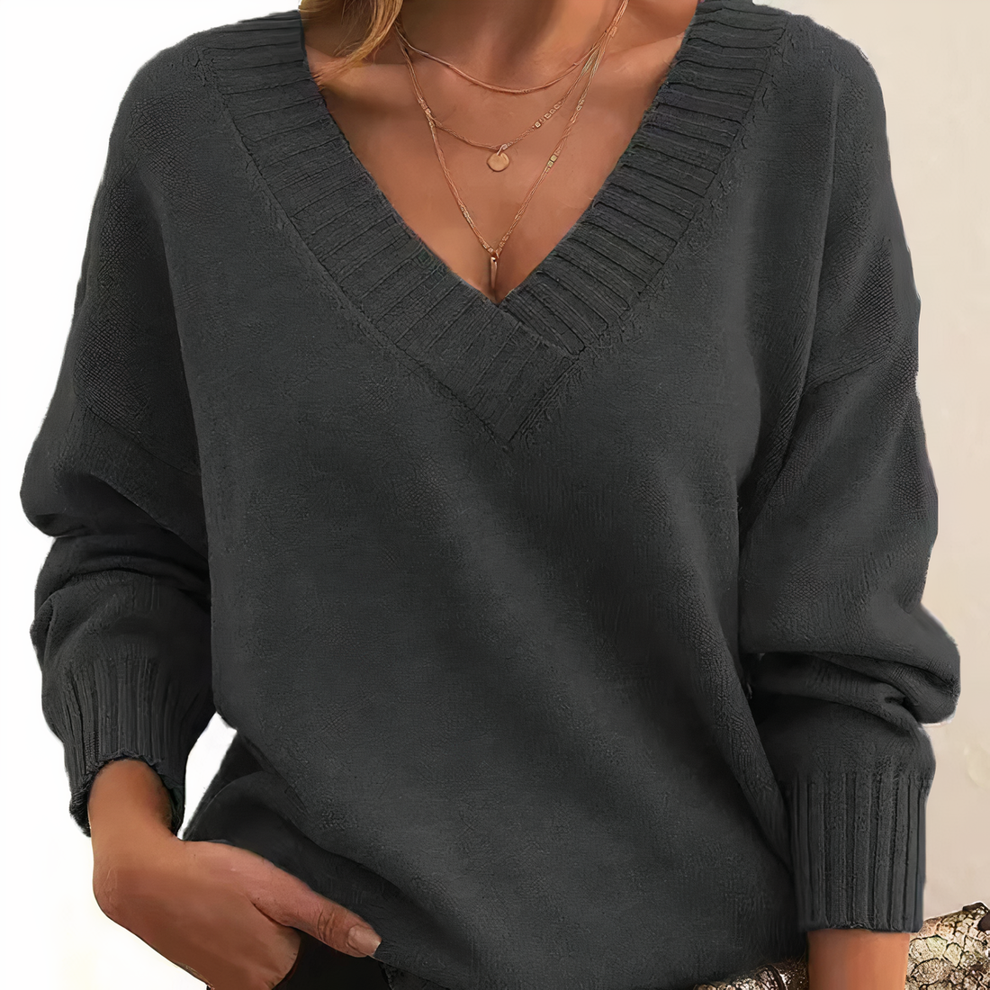 Leocadia - Stilvoller V-Ausschnitt-Pullover