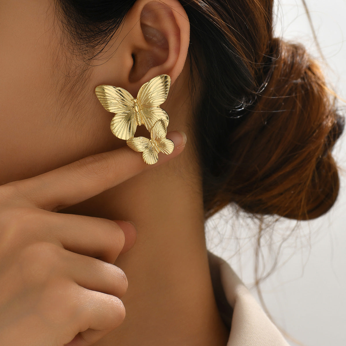 Aurelia – Elegante Schmetterlingsohrringe