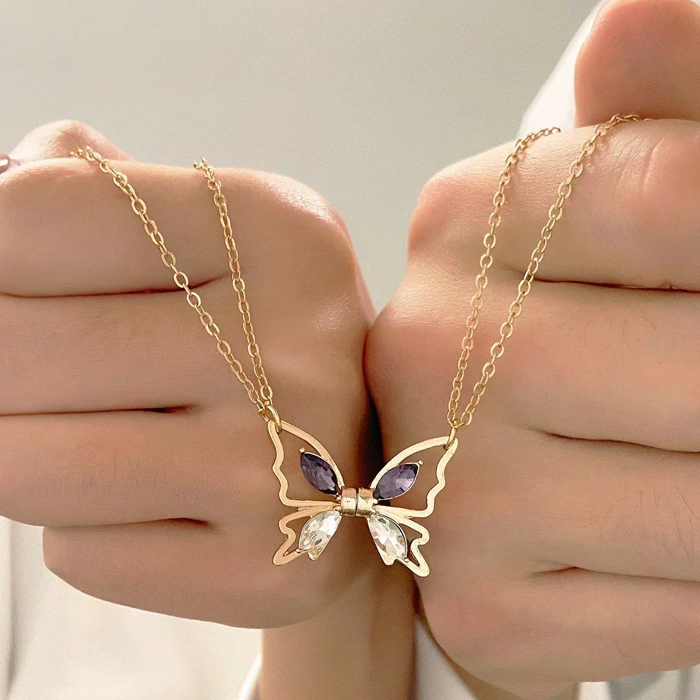 April – Magnetischer Schmetterlingshalsband in Gold