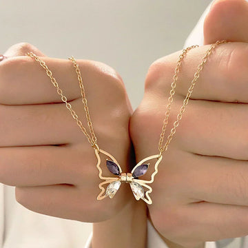 April – Magnetischer Schmetterlingshalsband in Gold