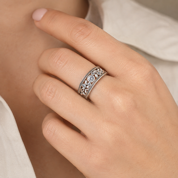 Nina – Vintage-Silberring mit Zirkonia