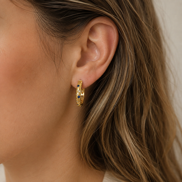 Maelis – Vintage goldene Ohrringe mit blauer Zirkonia