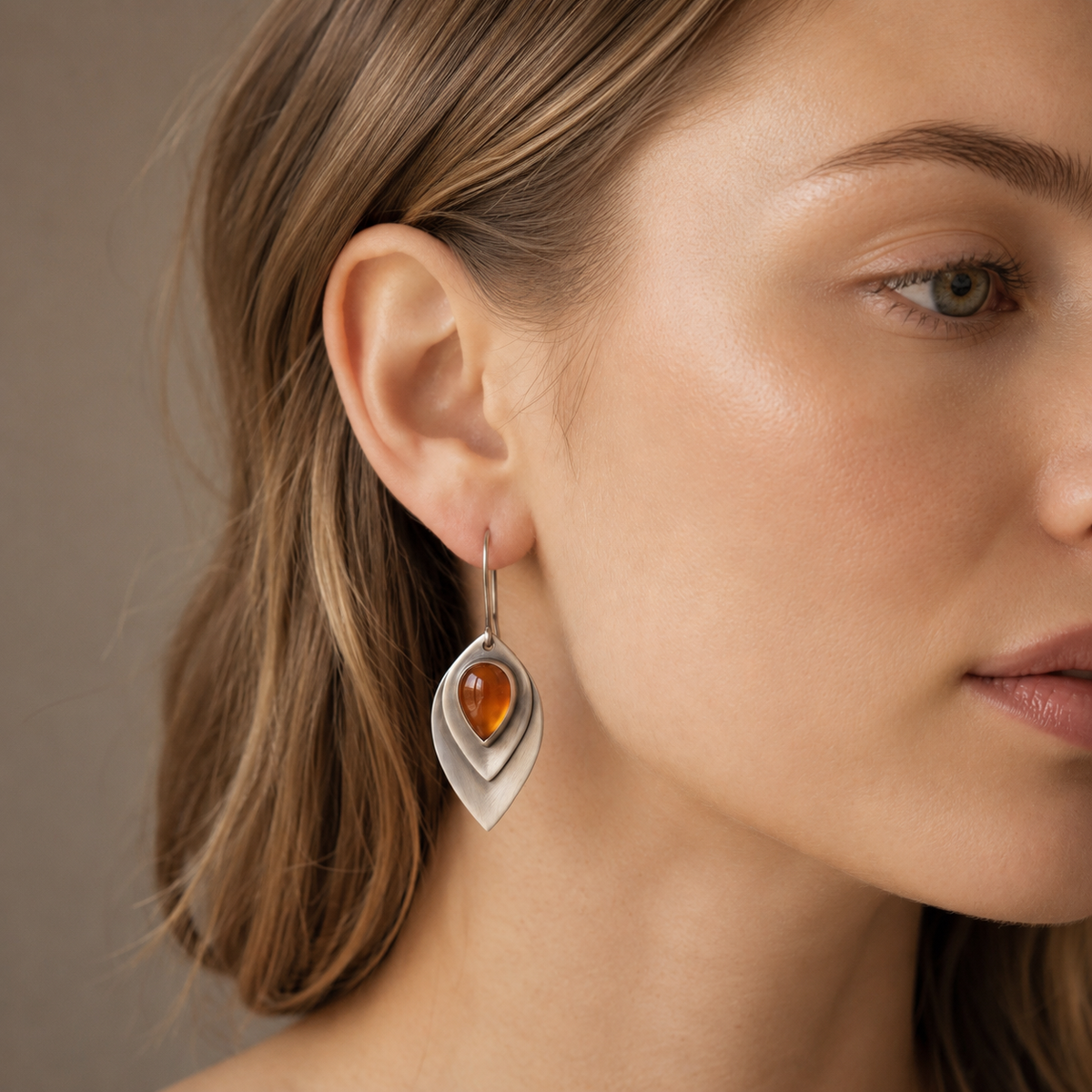 Inès – Vintage Ohrringe mit orangefarbener Stein und Sterlingsilber