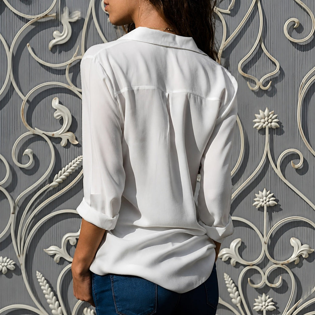 Aiah - Luftige Bluse mit V-Ausschnitt