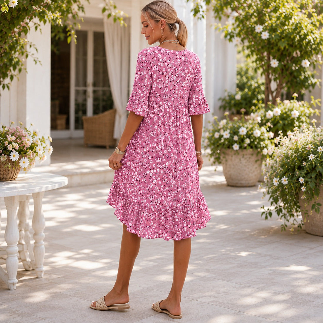 Lilian - Elegantes Kleid mit Blumenmustern und fließendem Design