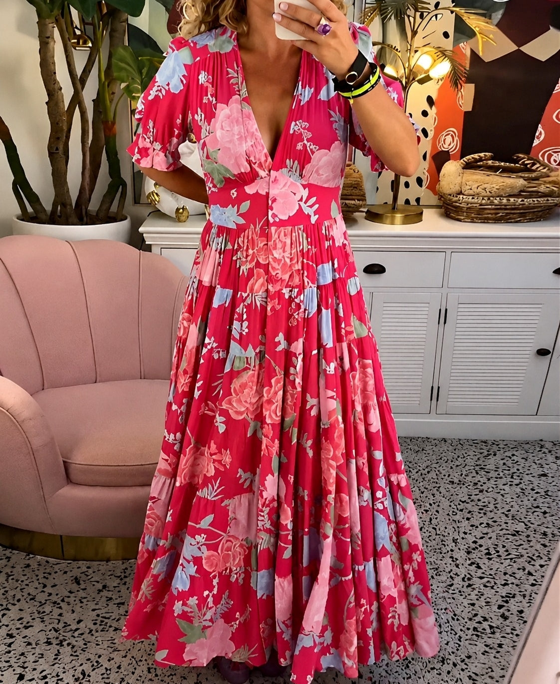 Emmie - Locker geschnittener blumiger Stil