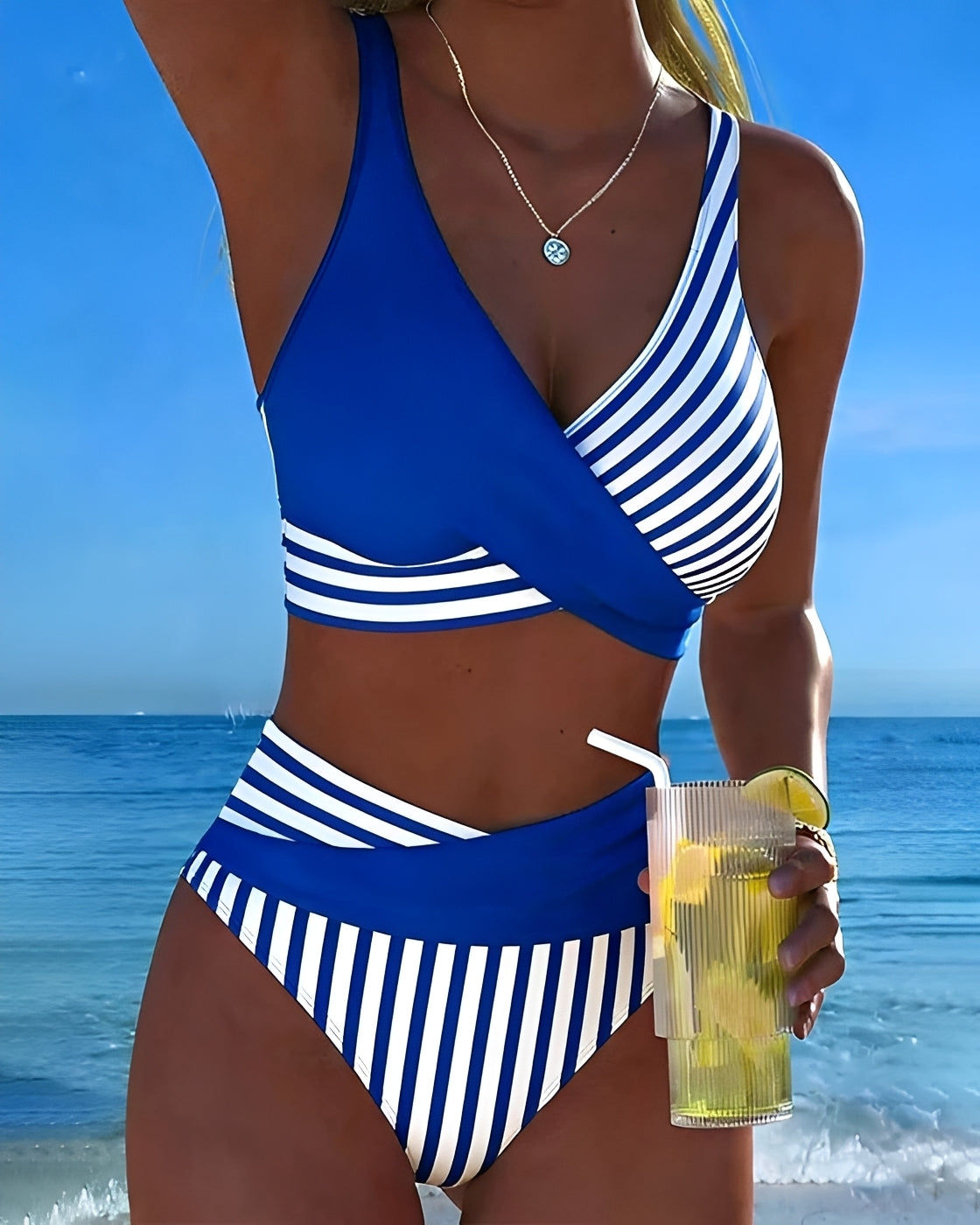 Damen Bikini – Gestreiftes zweiteiliges Bikini-Set für Strand, Pool & Urlaub