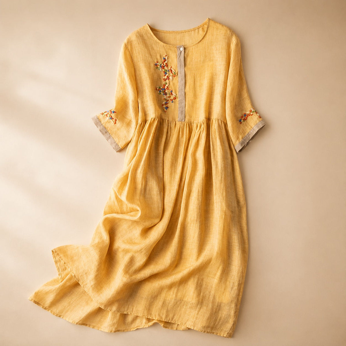 Laura - Angenehmes Boho-Kleid mit Akzenten