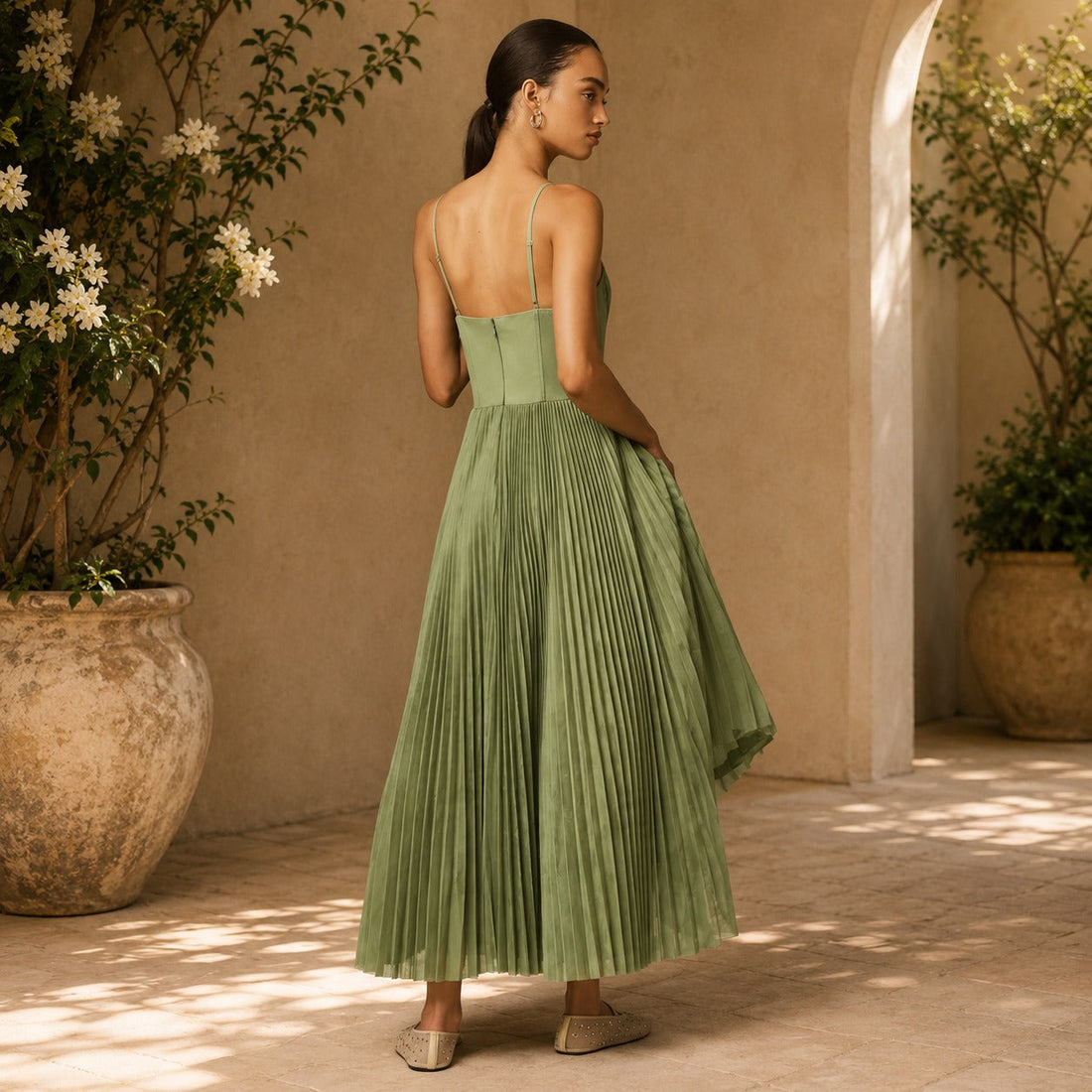 Elissa - Stilvolles Midi-Kleid mit Falten