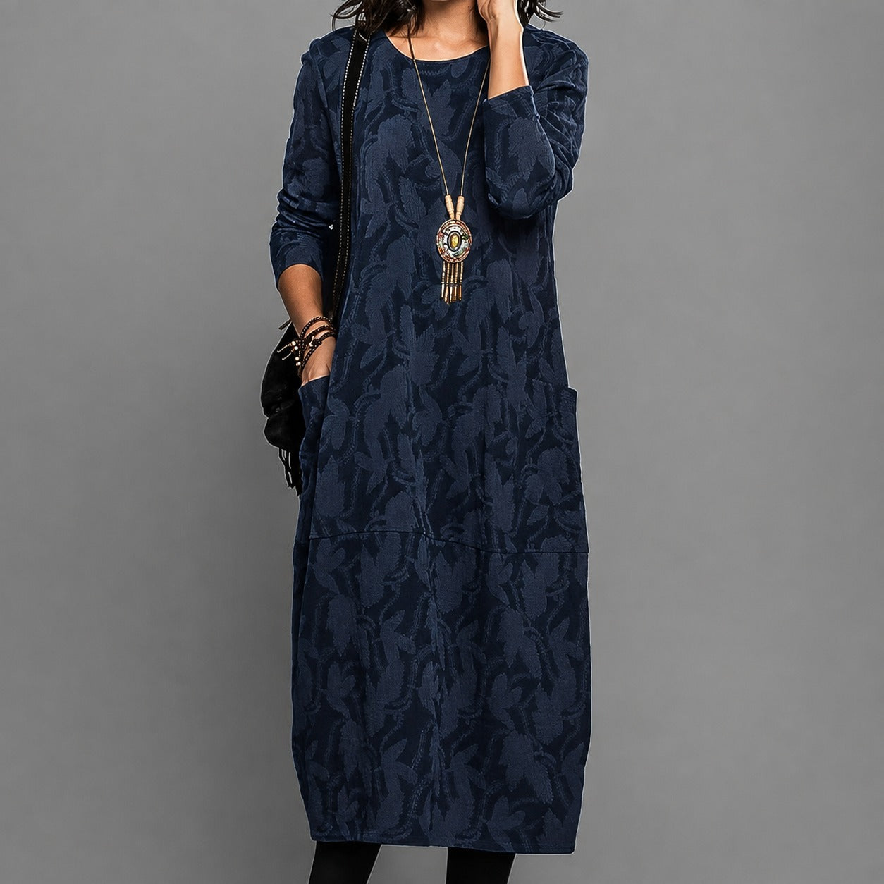 Alisha - Midi-Kleid mit Blumen und langen Ärmeln