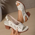Martina - Klassische Plateausandalen