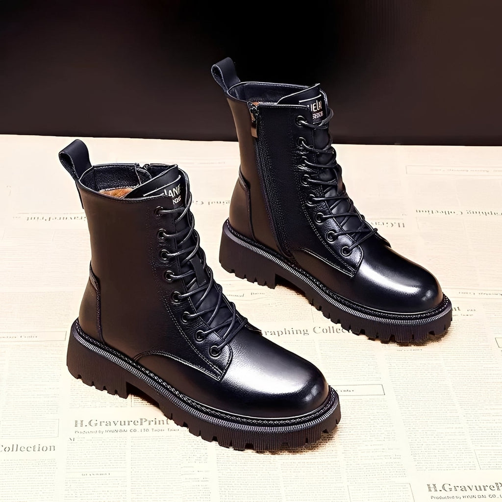 Adelpha - Schwarze Stiefel für kalte Wintertage