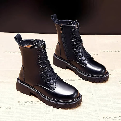 Adelpha - Schwarze Stiefel für kalte Wintertage