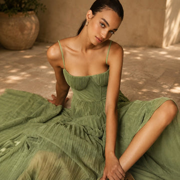Elissa - Stilvolles Midi-Kleid mit Falten