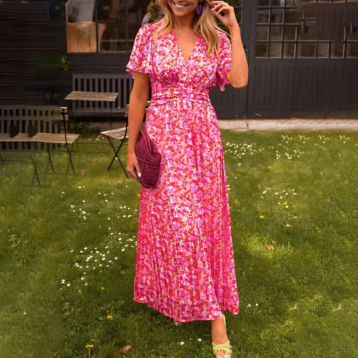 Ophelia - Elegantes Kleid mit V-Ausschnitt