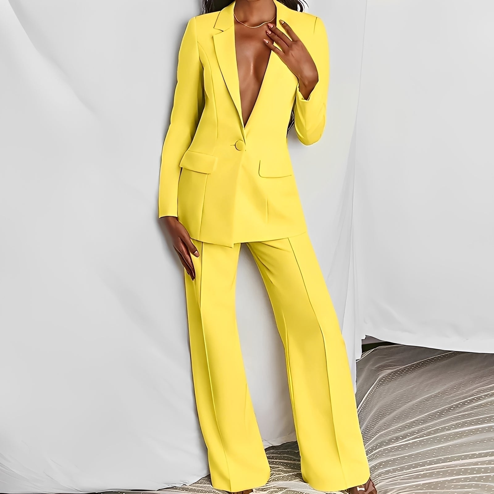 Lara - Stylisches Damen-Set mit Blazer und Hose