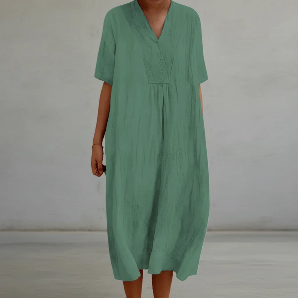 Jayela - Ein Kleid, das sommerliche Eleganz und Leichtigkeit vermittelt