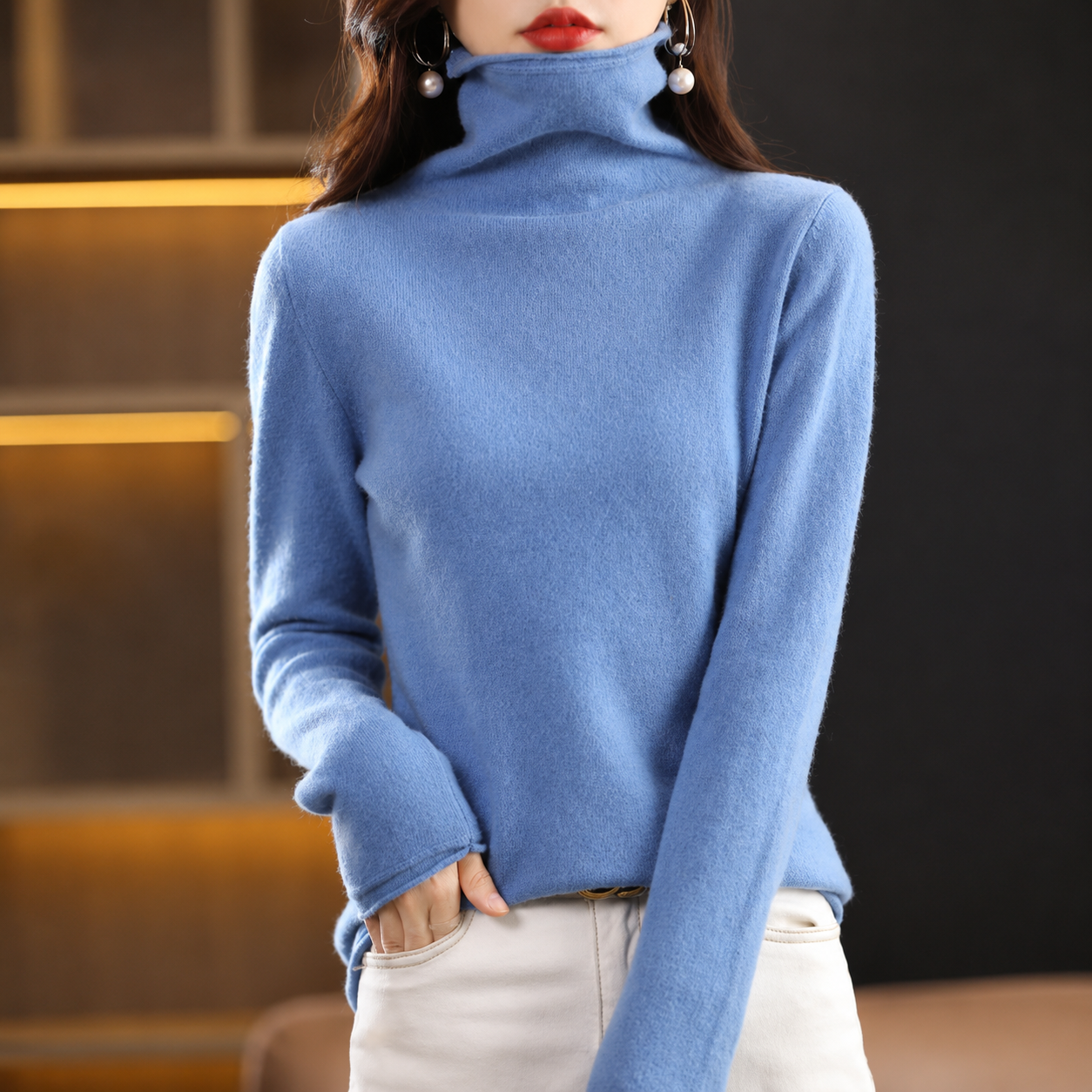 Akainu - Eleganter Rollkragenpullover