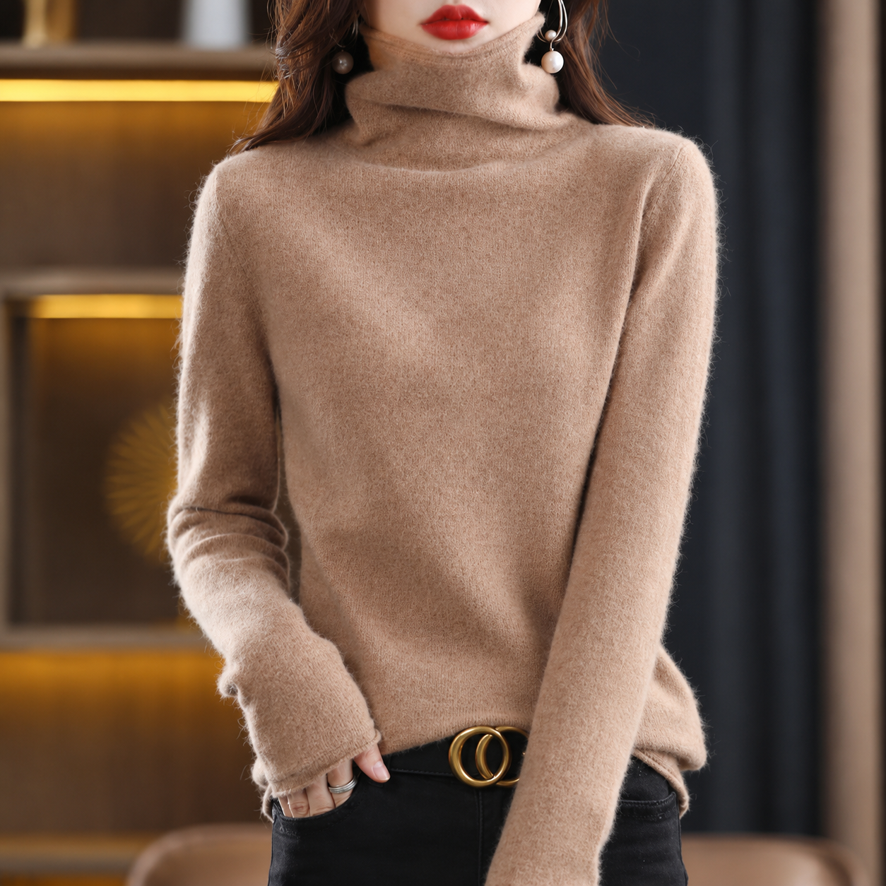 Akainu - Eleganter Rollkragenpullover