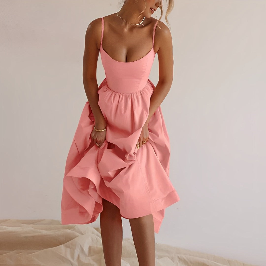Fabiana - Kleid mit feinen Trägern und raffinierten Details
