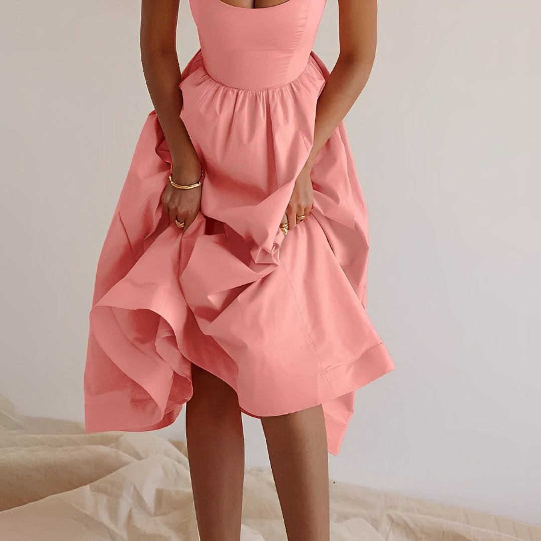 Fabiana - Kleid mit feinen Trägern und raffinierten Details