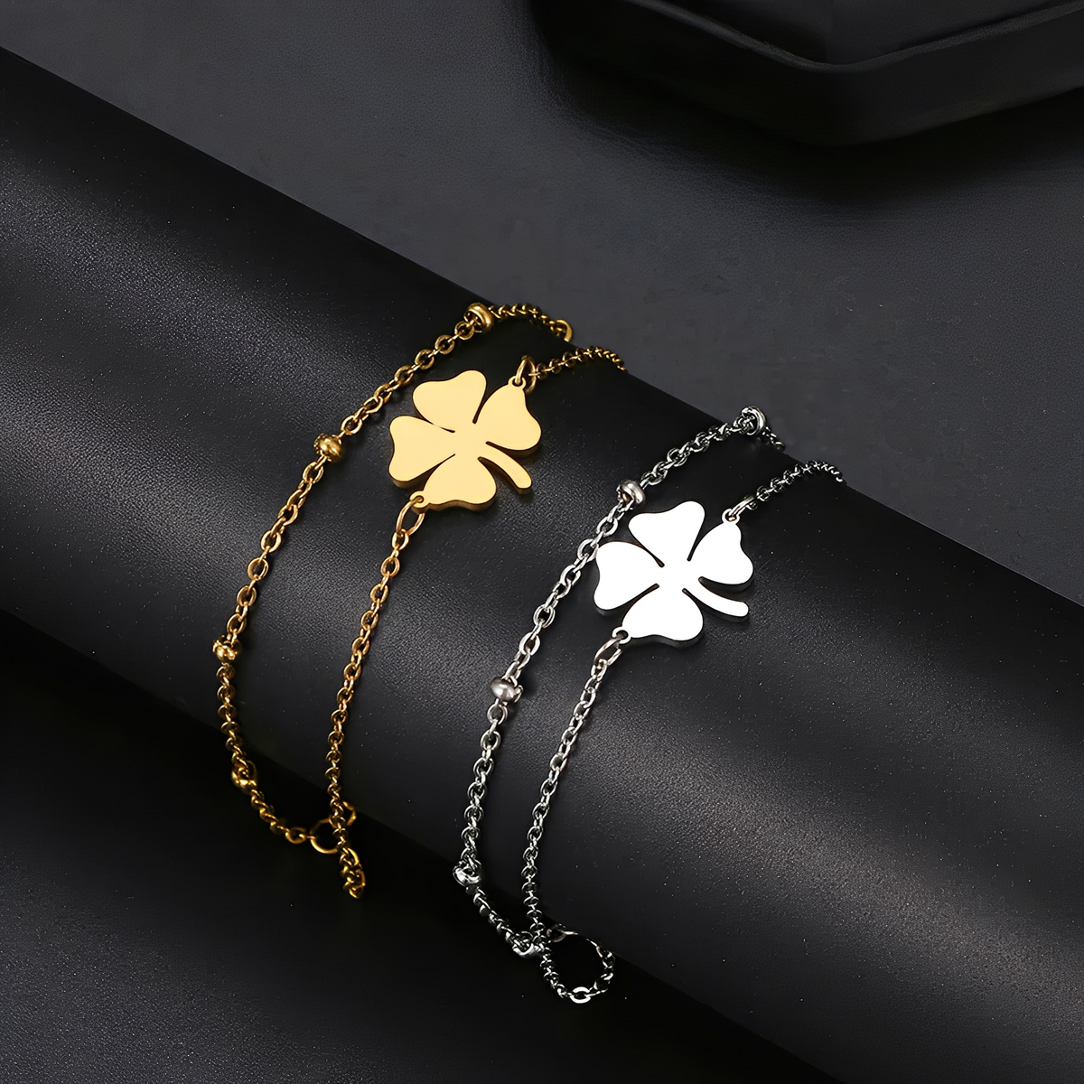 Sanya – Kleeblattarmband aus Gold und Silber