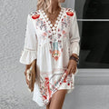 Iris - Besticktes V-Ausschnitt Kleid