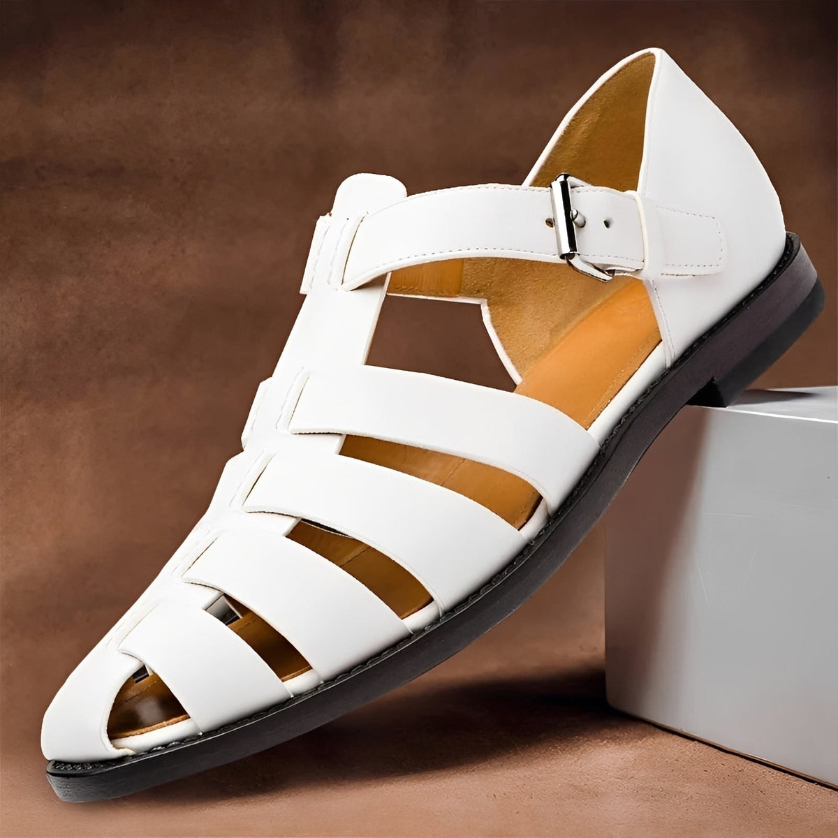 Sofronio - Zeitlose und bequeme Herrensandalen