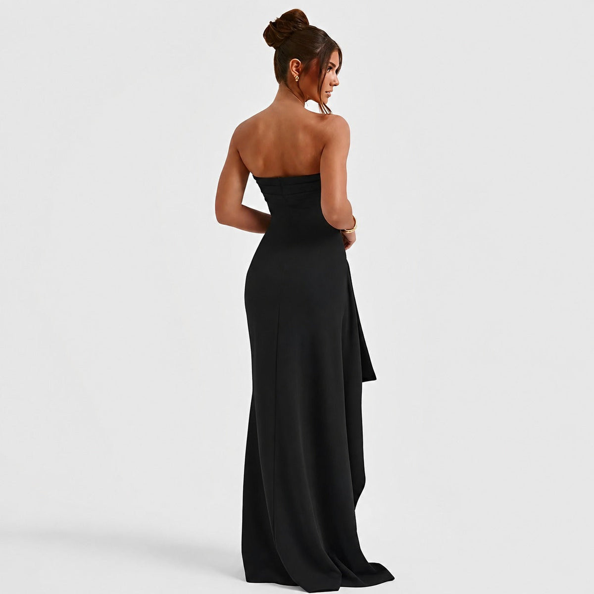 Aubree - Damenkleid mit stilvollem Rückenausschnitt und Schlitz