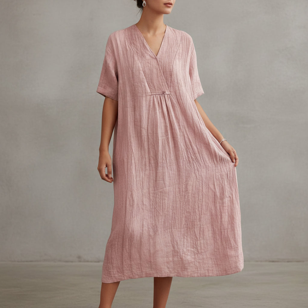 Jayela - Ein Kleid, das sommerliche Eleganz und Leichtigkeit vermittelt