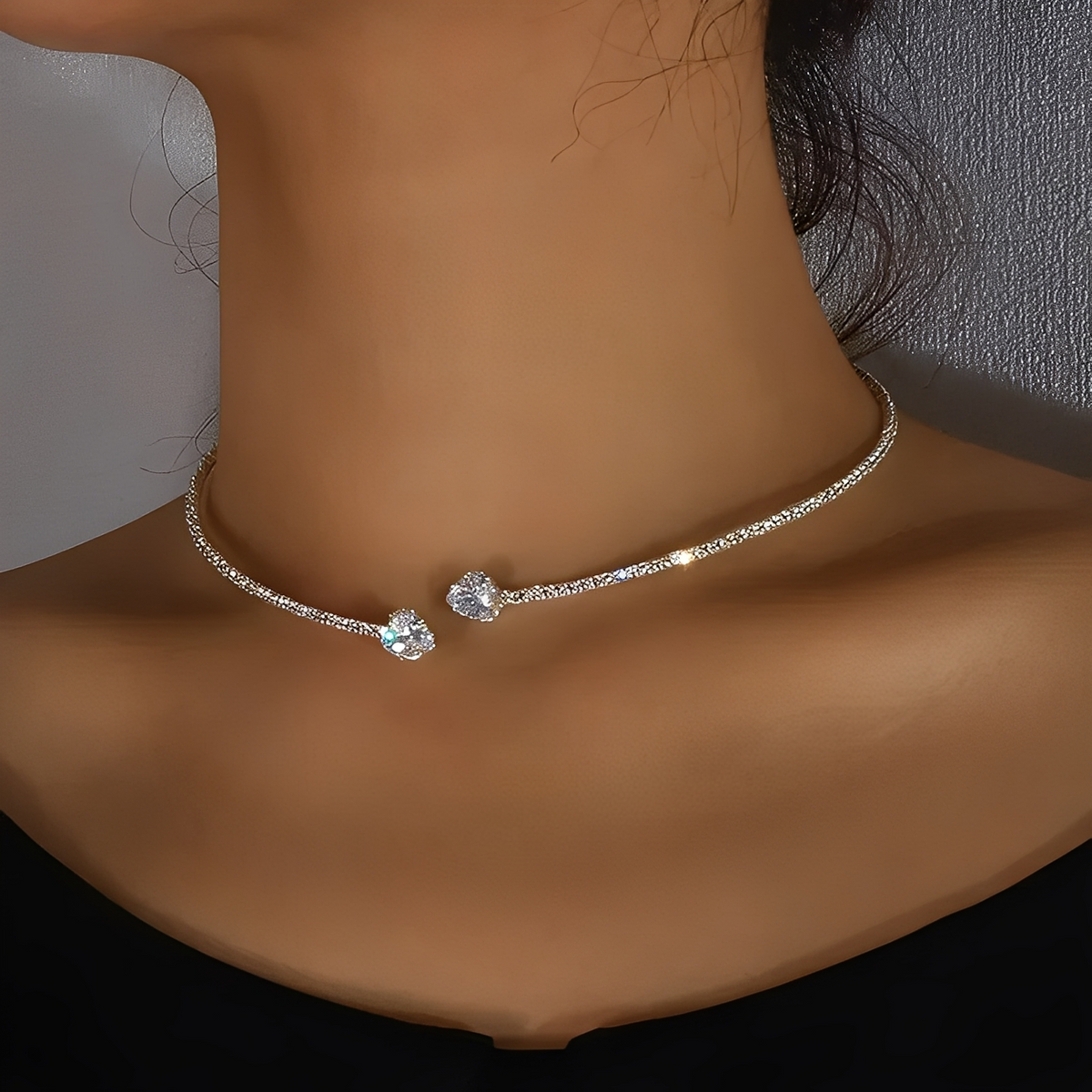 Olli – Offenes Herz-Halsband aus Diamanten
