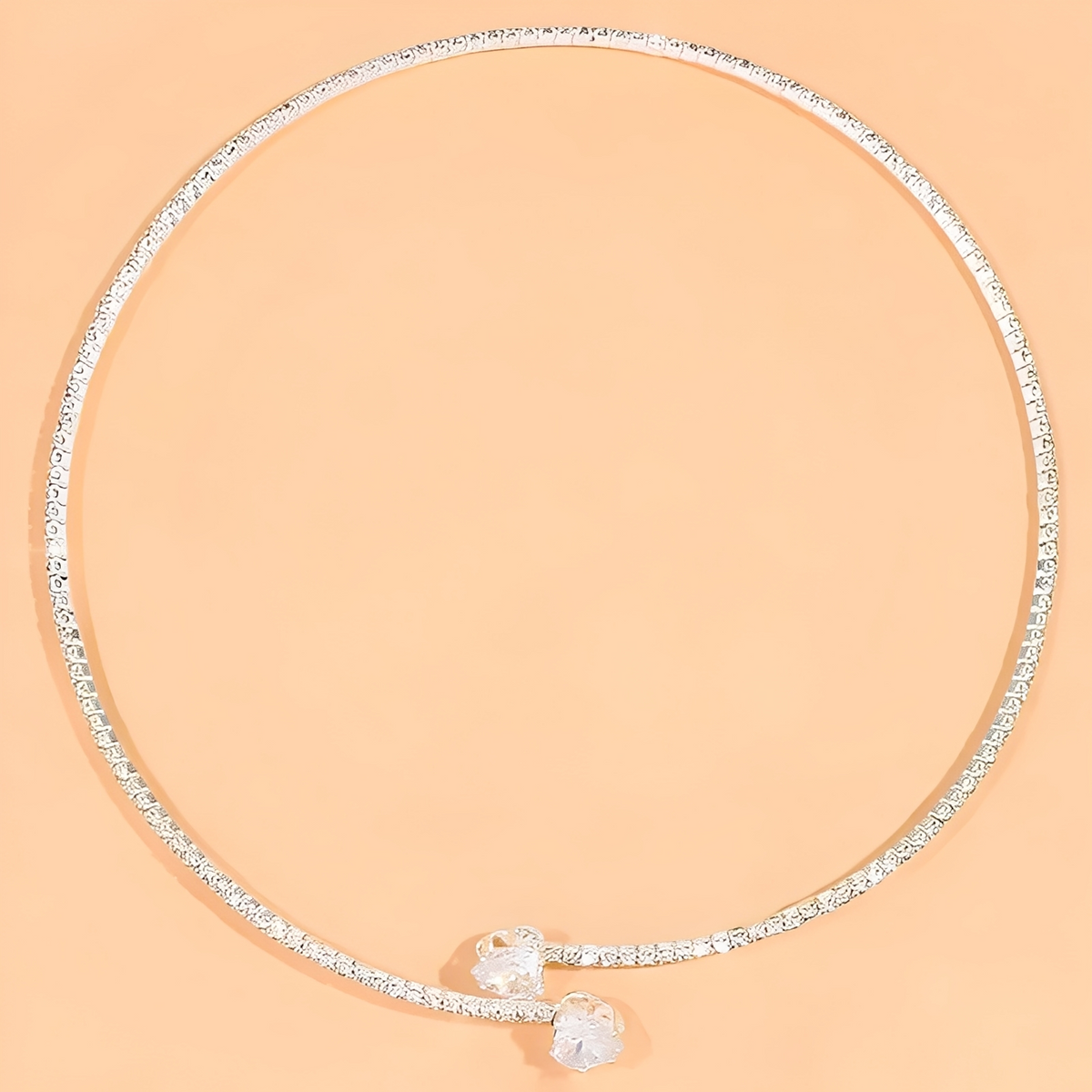 Olli – Offenes Herz-Halsband aus Diamanten