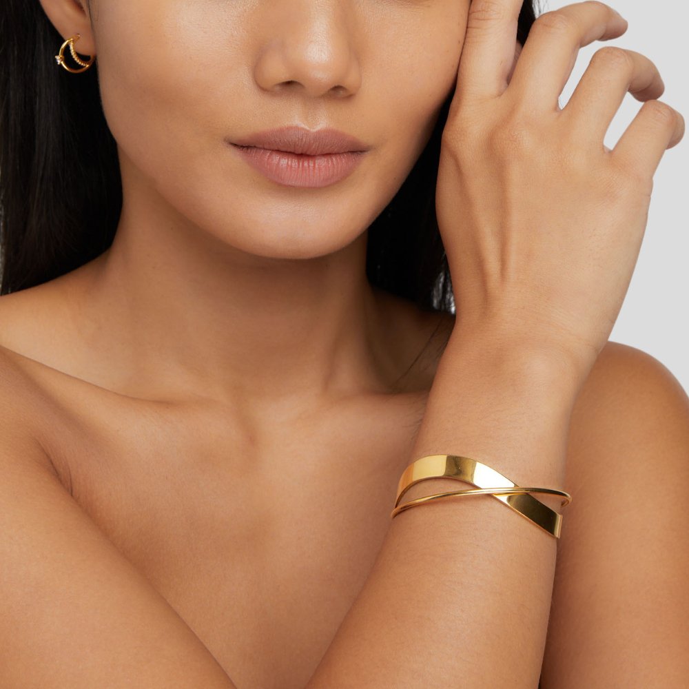 Arielle – Elegantes goldenes Armband