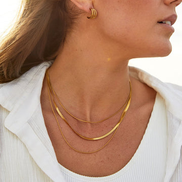 Alix – Mehrreihige goldene Halskette