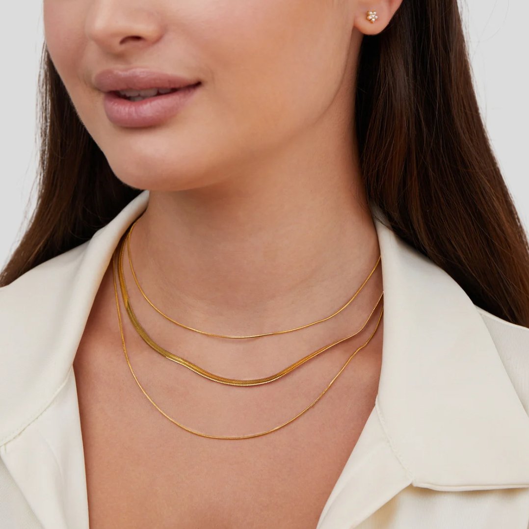 Alix – Mehrreihige goldene Halskette