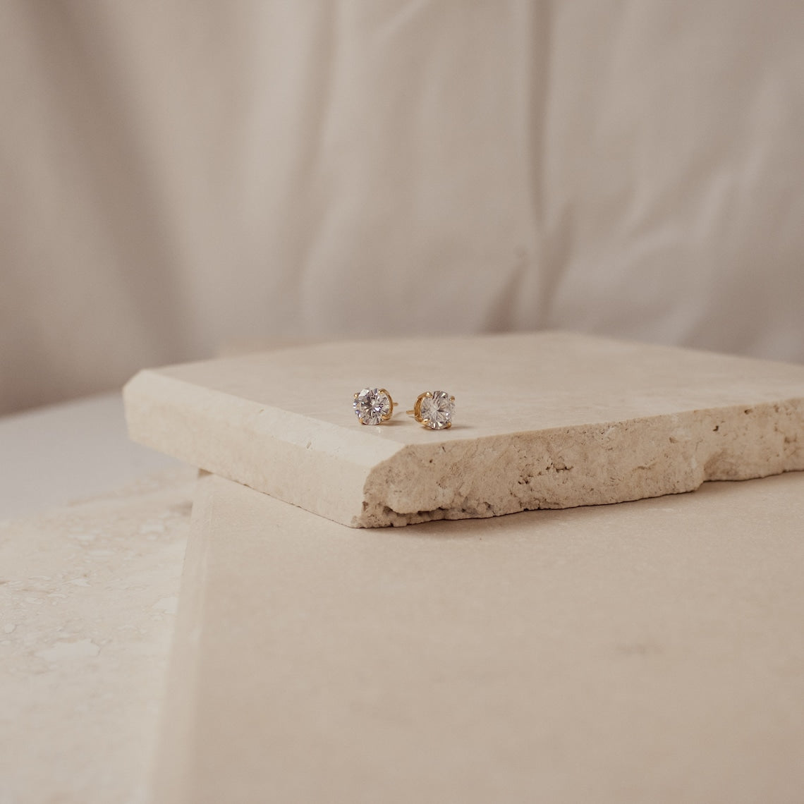 Klassische Diamant-Ohrringe - Ohrringe mit runder Steine