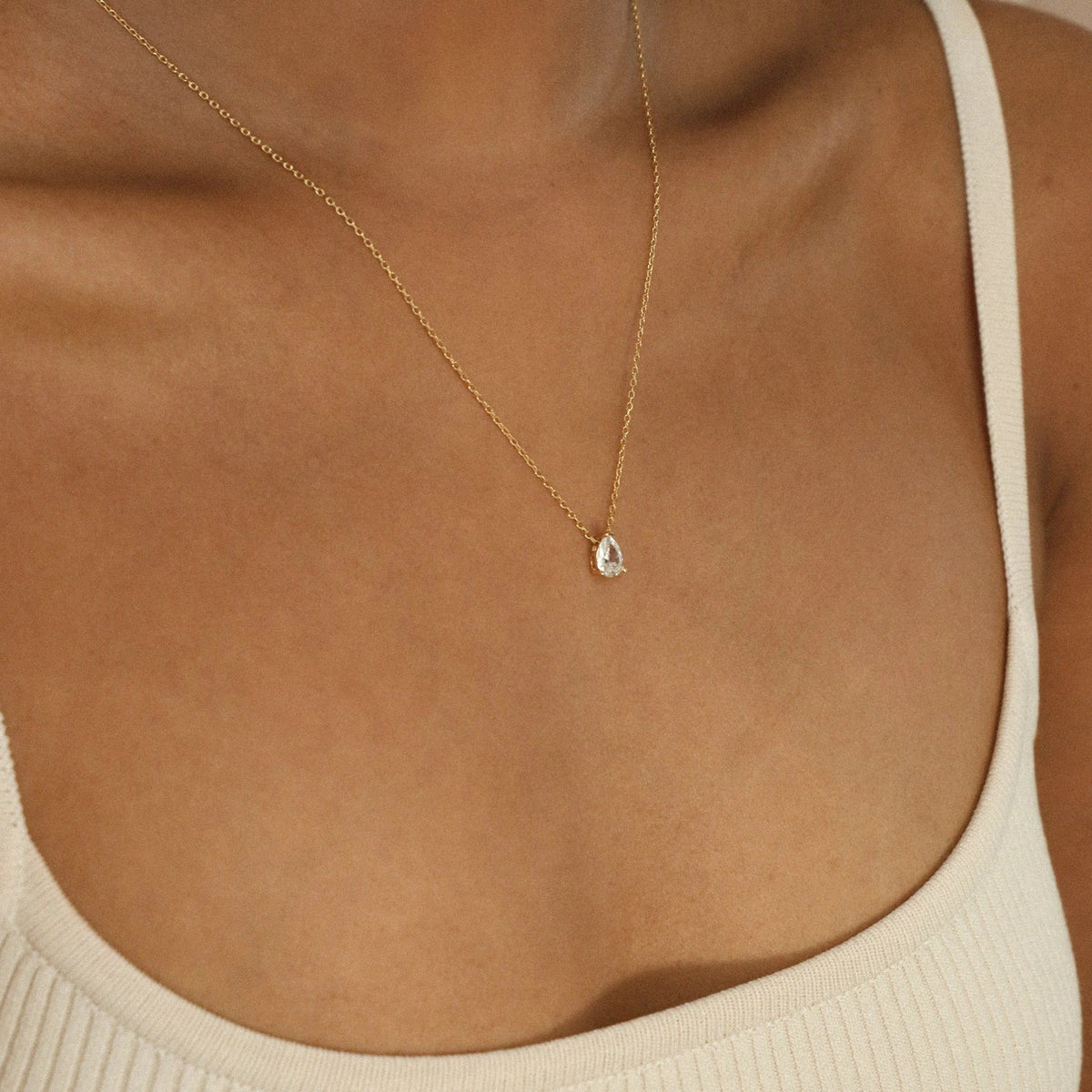Diamantperle - Tropfenförmige Diamantkette